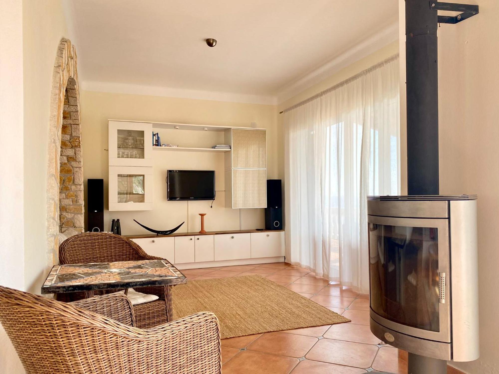 Plaka Apartment *