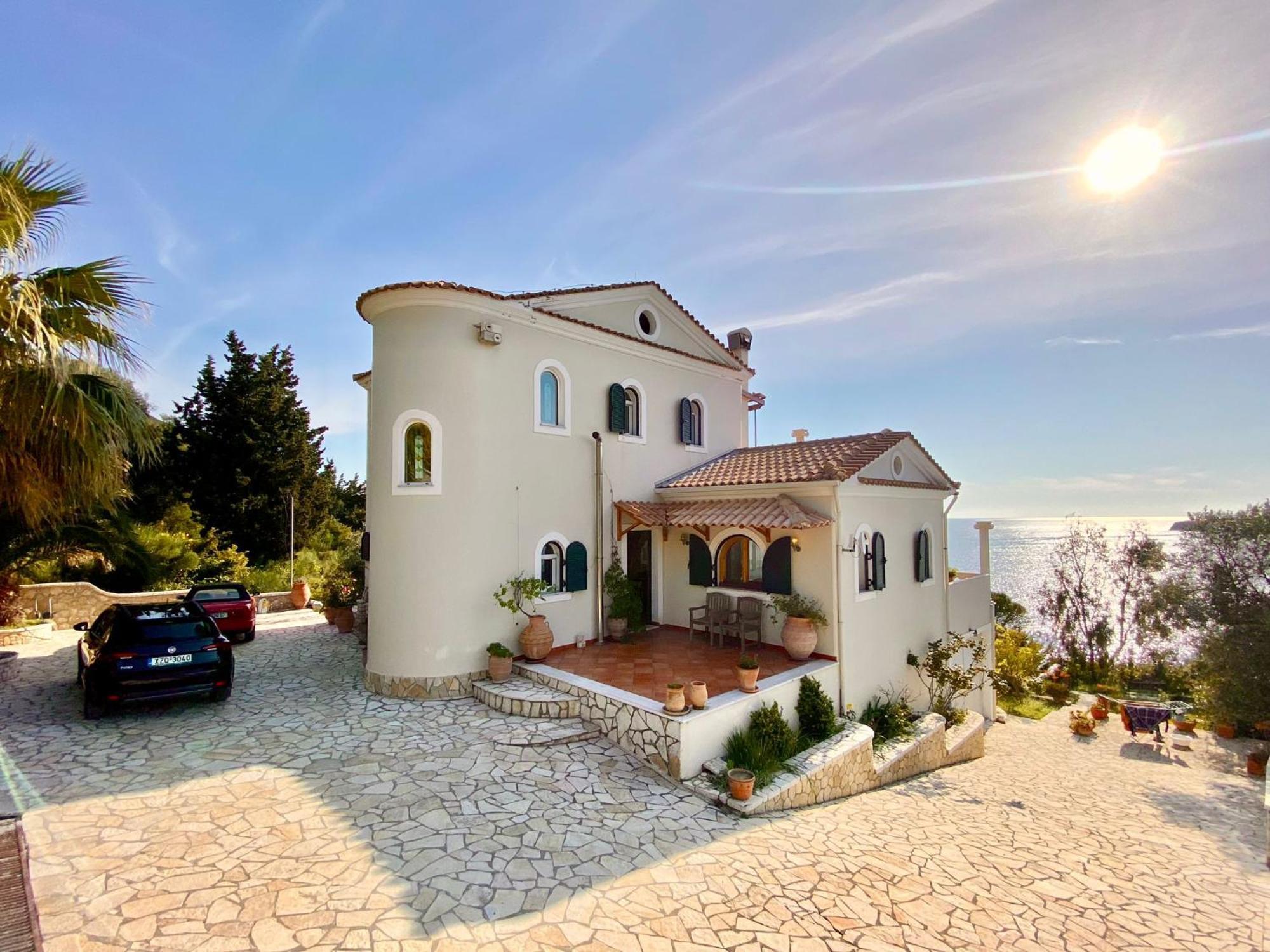 Plaka Apartment