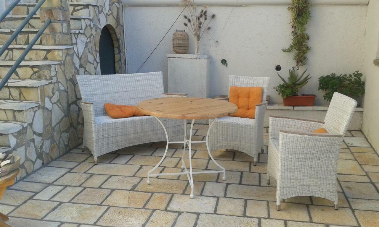 Plaka Afionas